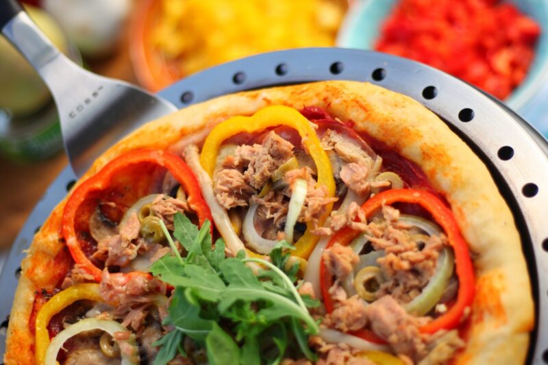 Kleine BBQ COBB pizza's bakken