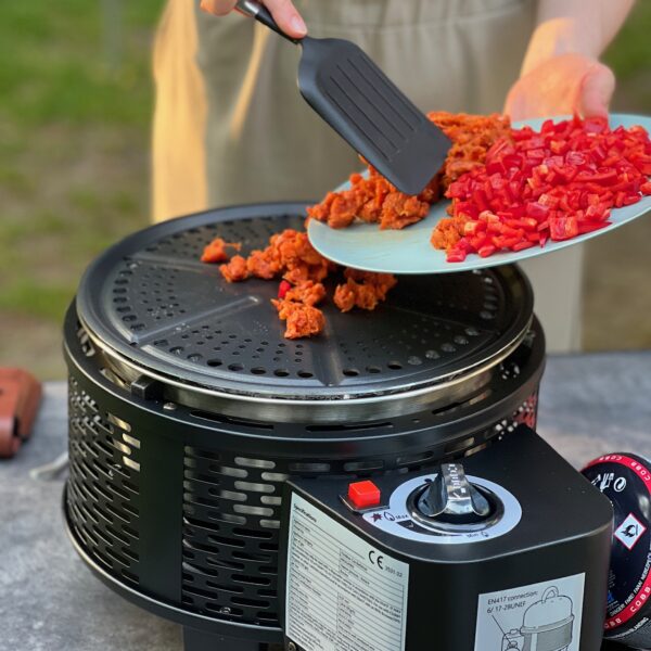 COBB gas BBQ op de camping