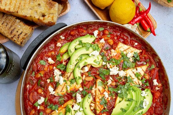 Shakshuka in wok op de COBB BBQ