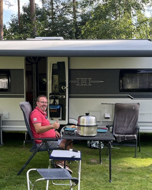 COBB Premier Air bij de caravan