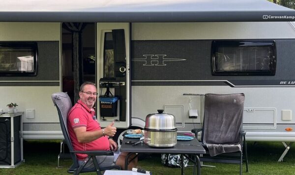 COBB Premier Air bij de caravan